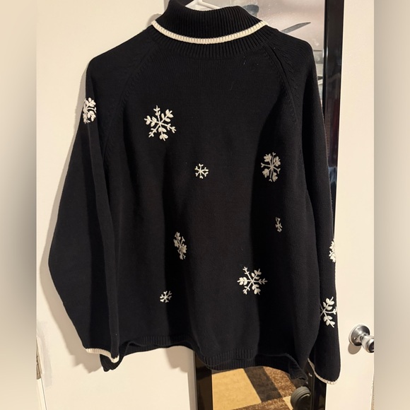 Sonoma Sweaters - Vintage Black Sweater with White Snowflake Design